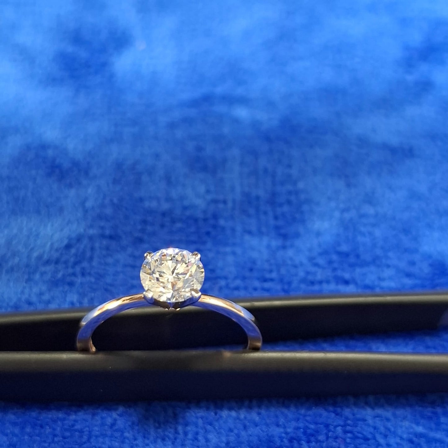1.03 CT Lab Grown Diamond Engagement Ring E/VS, Knife Edge Band, Classic Solitaire Wedding Ring for Women