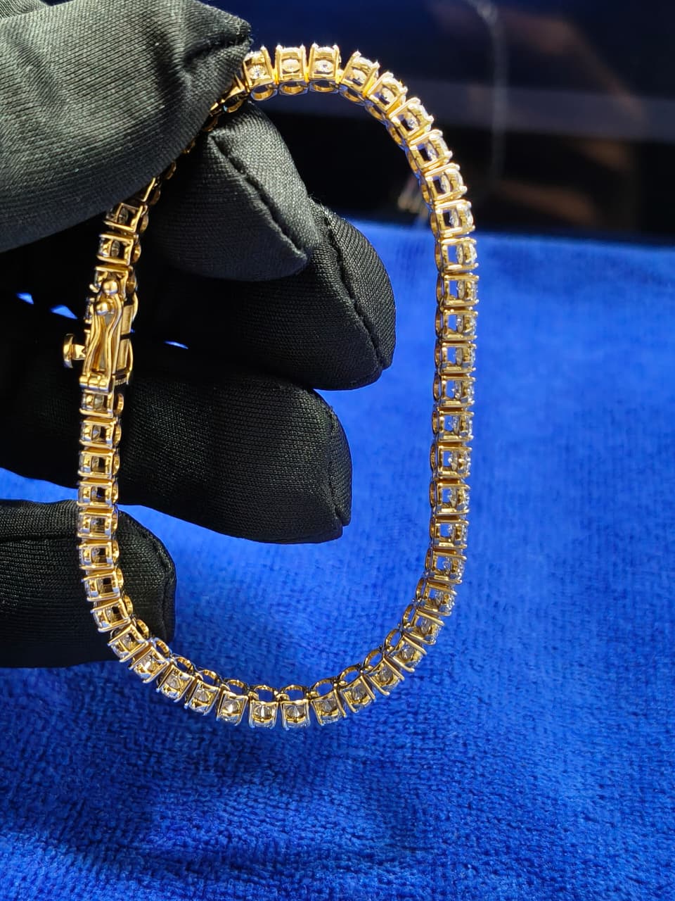 7 Carat Ovel Diamond Tennis Bracelet: 14K Yellow Gold, EF VVS-VS