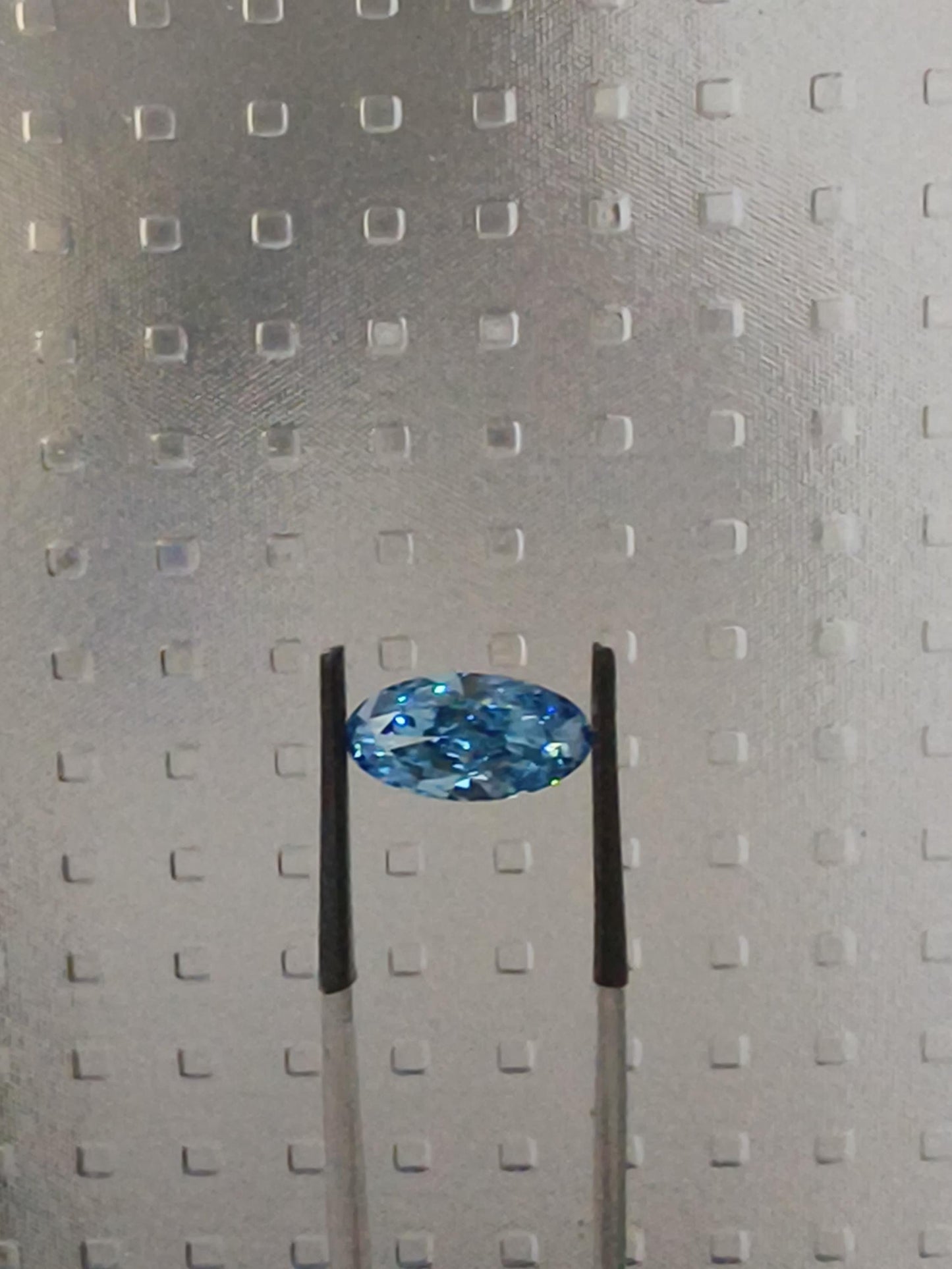 3.01 Carat Oval Fancy Vivid Blue Lab Diamond - IGI Certified VS1