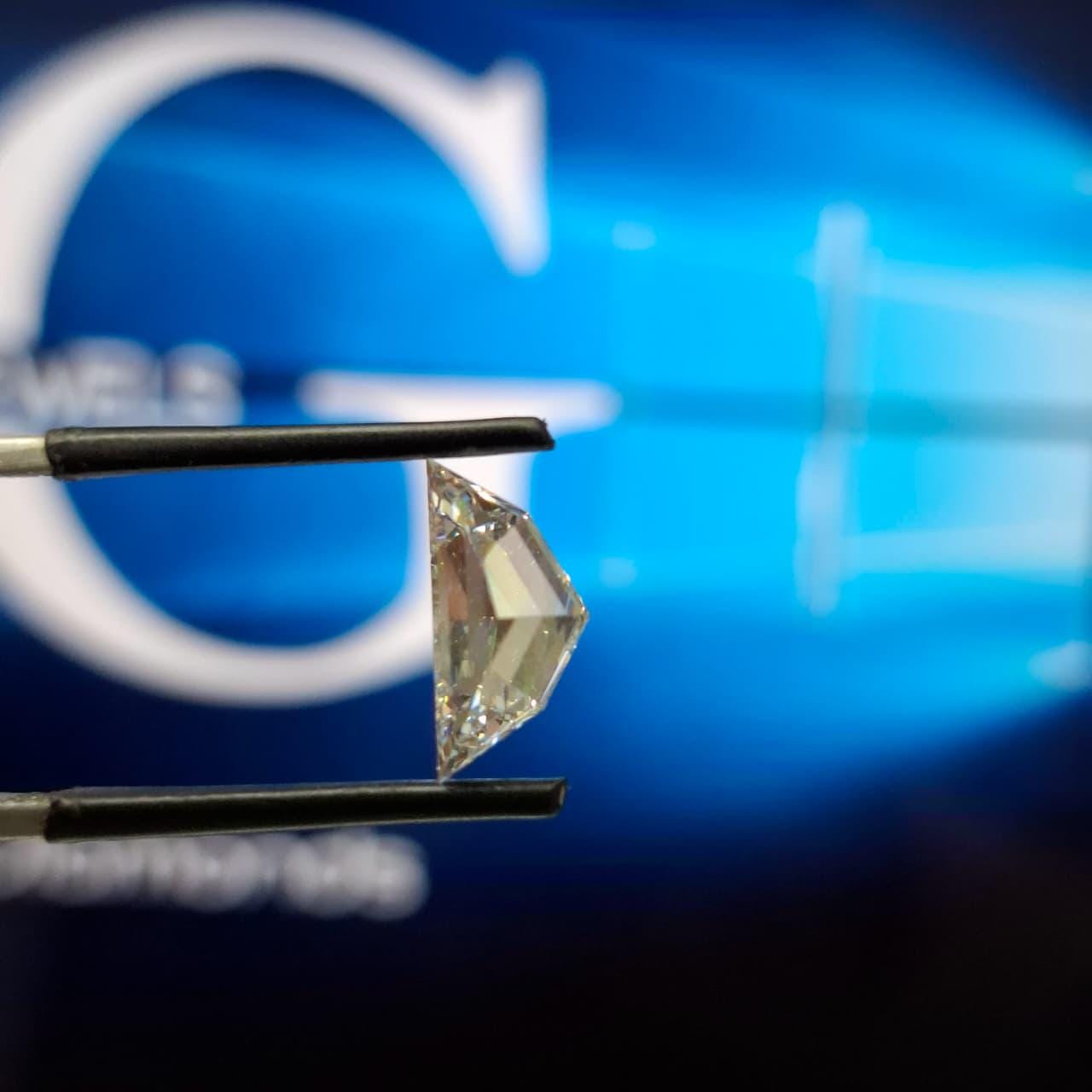 Cadillac Step Cut 2.06ct D VS1 Lab Grown Diamond: Loose Stone for Ring