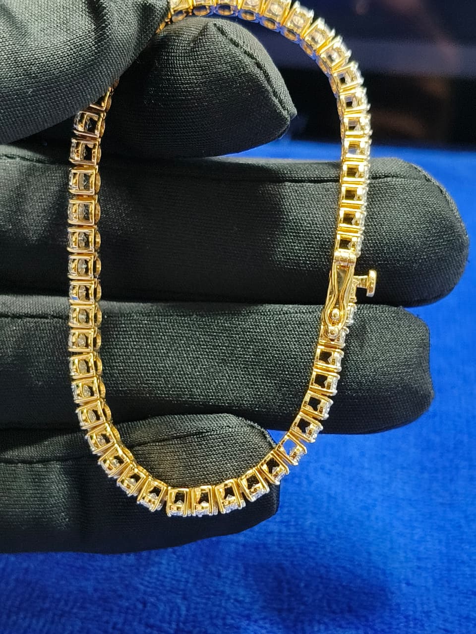 7 Carat Ovel Diamond Tennis Bracelet: 14K Yellow Gold, EF VVS-VS