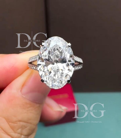 IGI Certified 5.00 Carat Oval Lab Grown Diamond Engagement Ring: Hidden Halo Split Shank