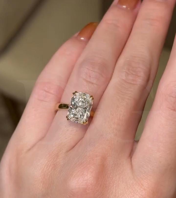 Cushion Cut Diamond Engagement Ring | Classic Solitaire Gold Ring | Timeless Bridal Jewelry | Luxury Fine Jewelry