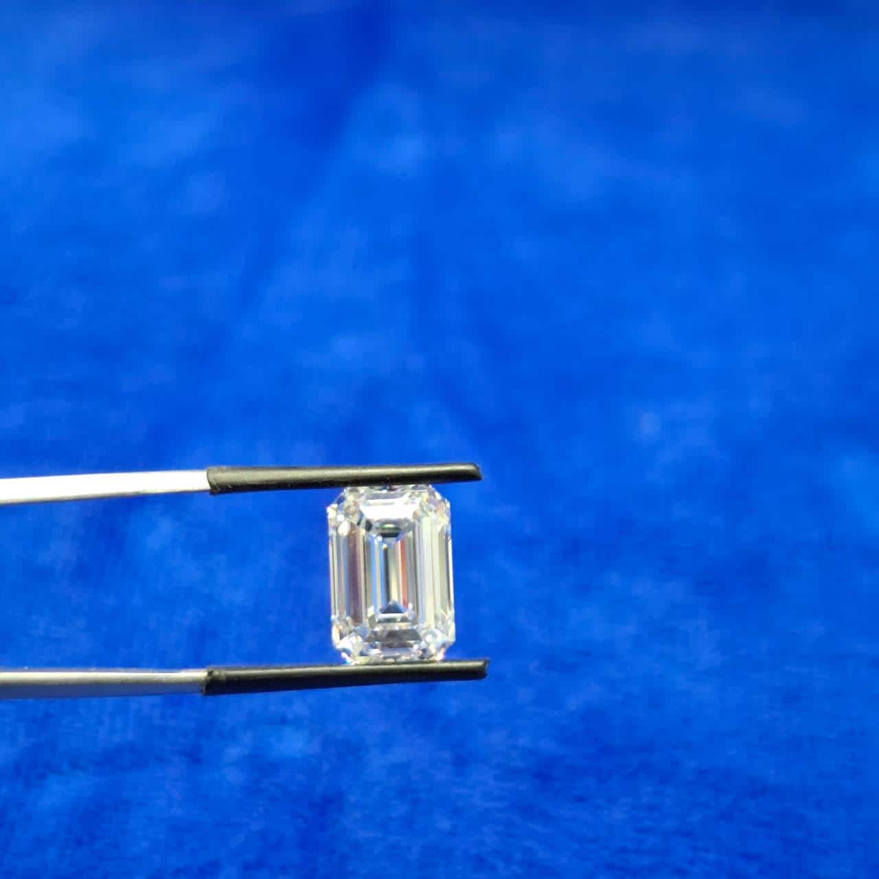 4.60 CT Emerald Cut Lab Grown Diamond: E/VS IGI Certified
