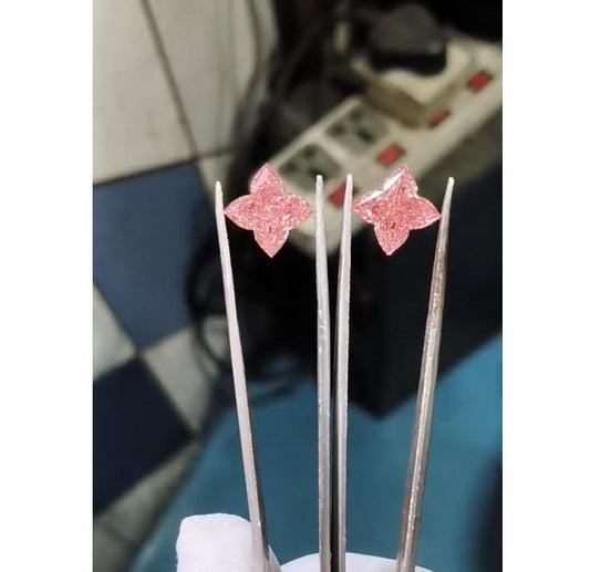 5.34ct lotus Lab Grown Diamond: Fancy Vivid Pink VS1, IGI Certified