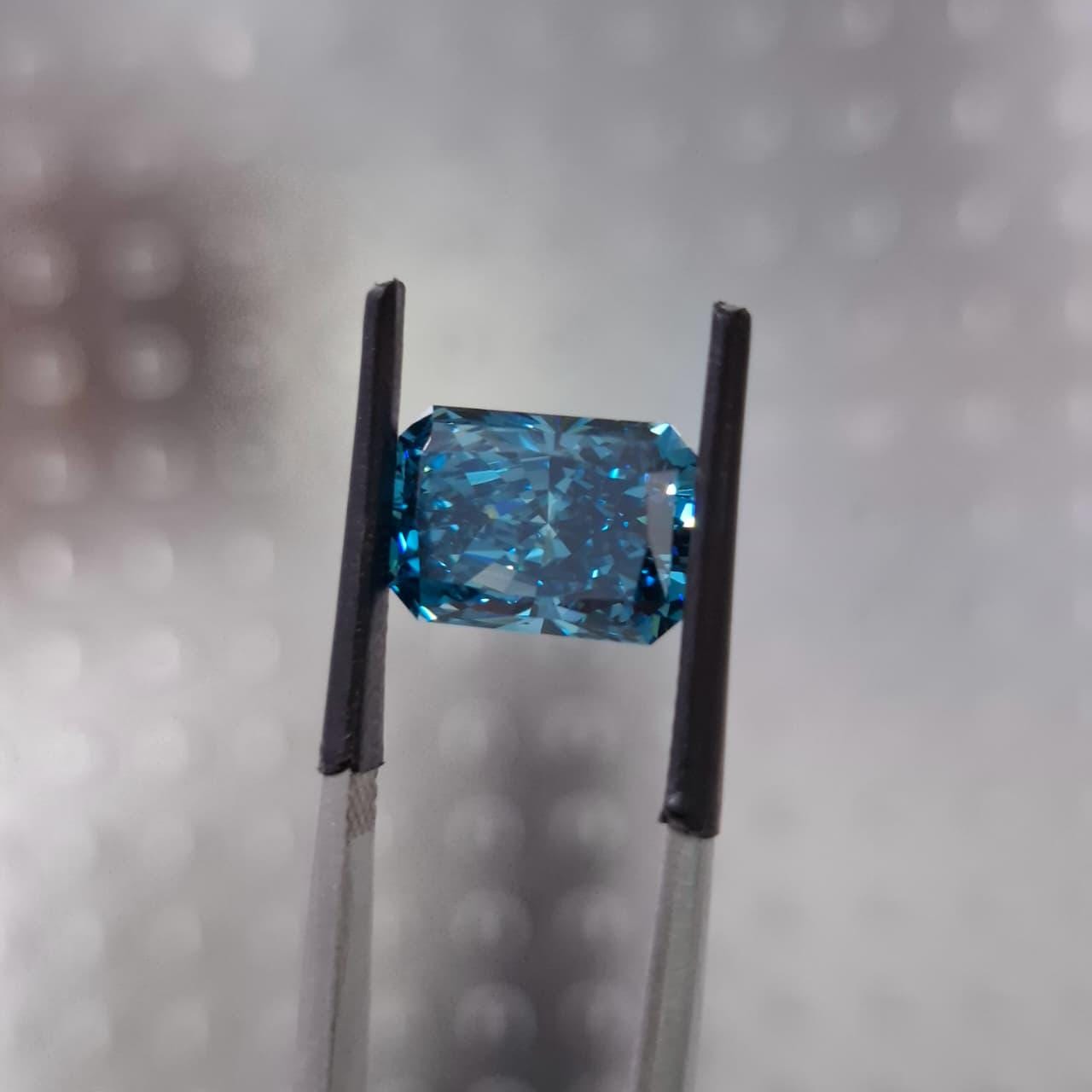 4.20 CT Radiant Cut Vivid Blue Lab Grown Diamond: Engagement Ring Gemstone