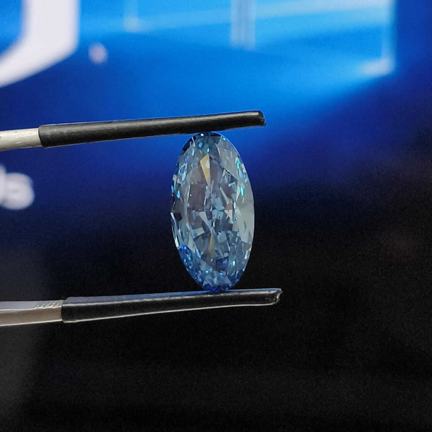 3.01 Carat Oval Fancy Vivid Blue Lab Diamond - IGI Certified VS1